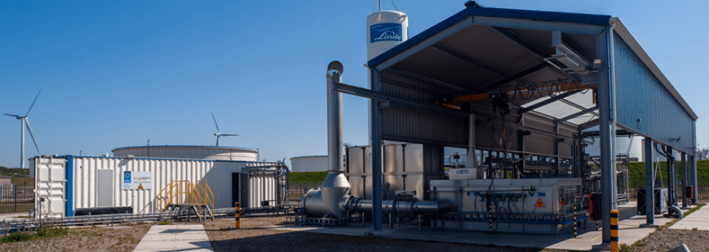 De manier waarop een cryogene stromingsmeter thermisch geïsoleerd wordt heeft een effect op de meting van de temperatuur van de stroming door de stromingsmeter. Dit kan op haar beurt de afgegeven waarde voor massadebiet beïnvloeden.